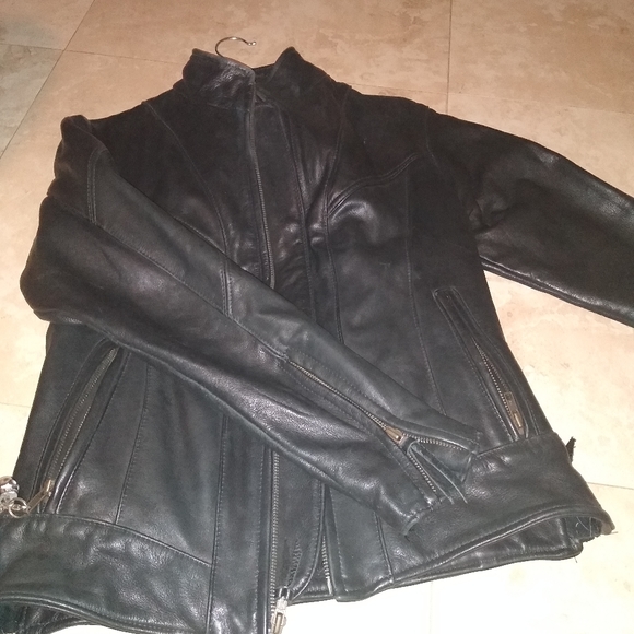 Leather jacket - Picture 3 of 4